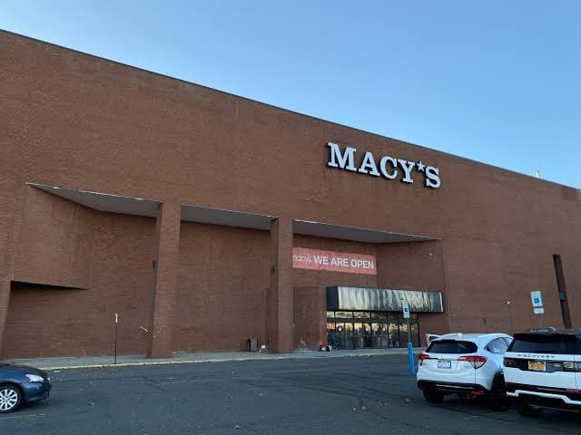 Macy's at Sunrise Mall in Massapequa Closing Doors Forever This April
